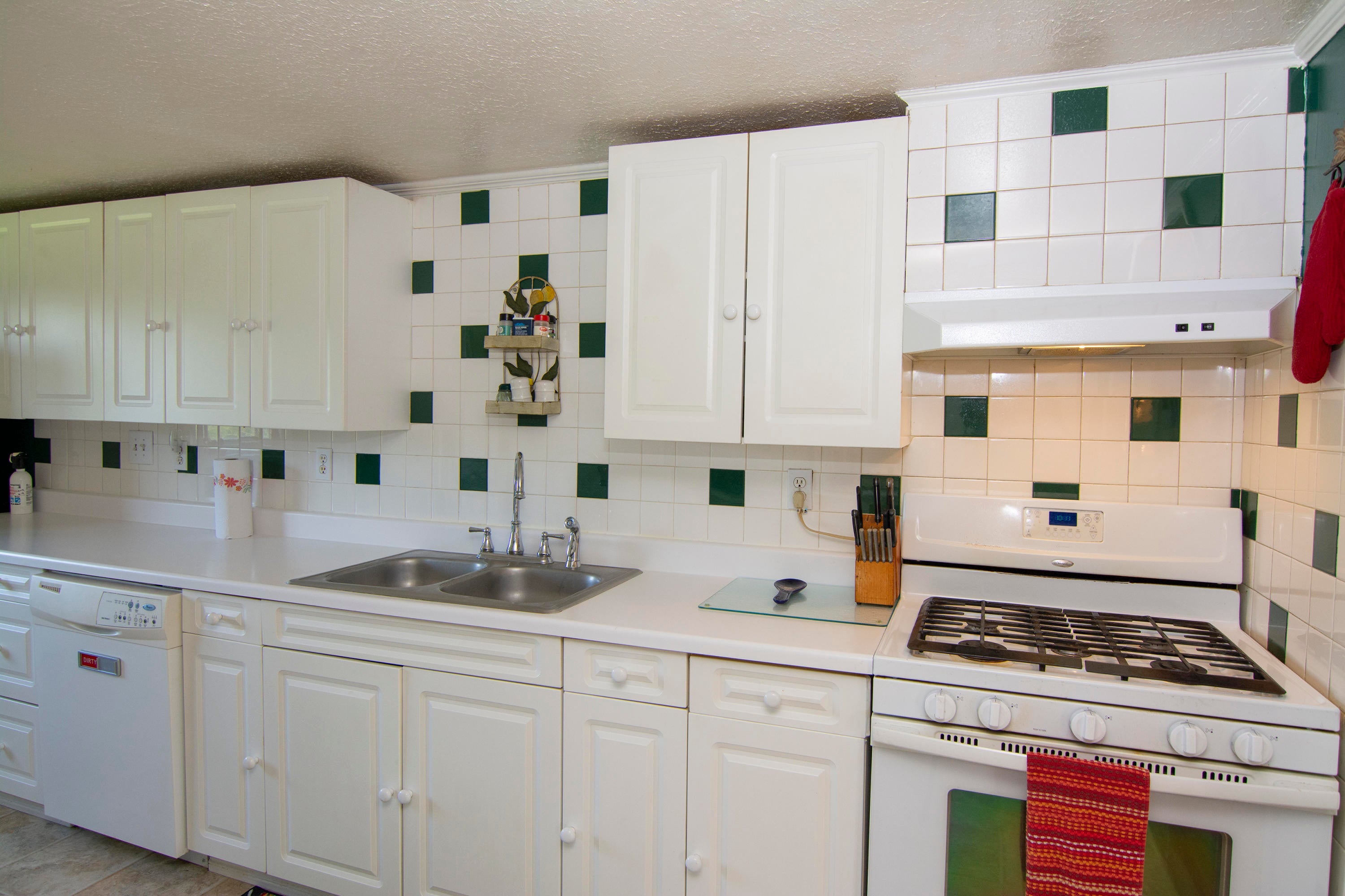 5071 Judson Road Hinton, WV 25951 - Photo 24 of 53 Gallery Image 24