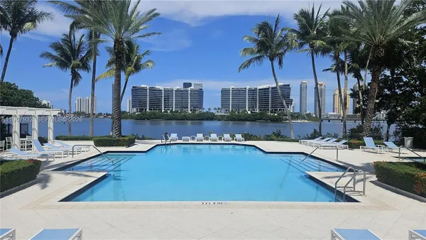 $3,000 | 3145 Northeast 184th Street, Unit 5102, Aventura, FL 33160
