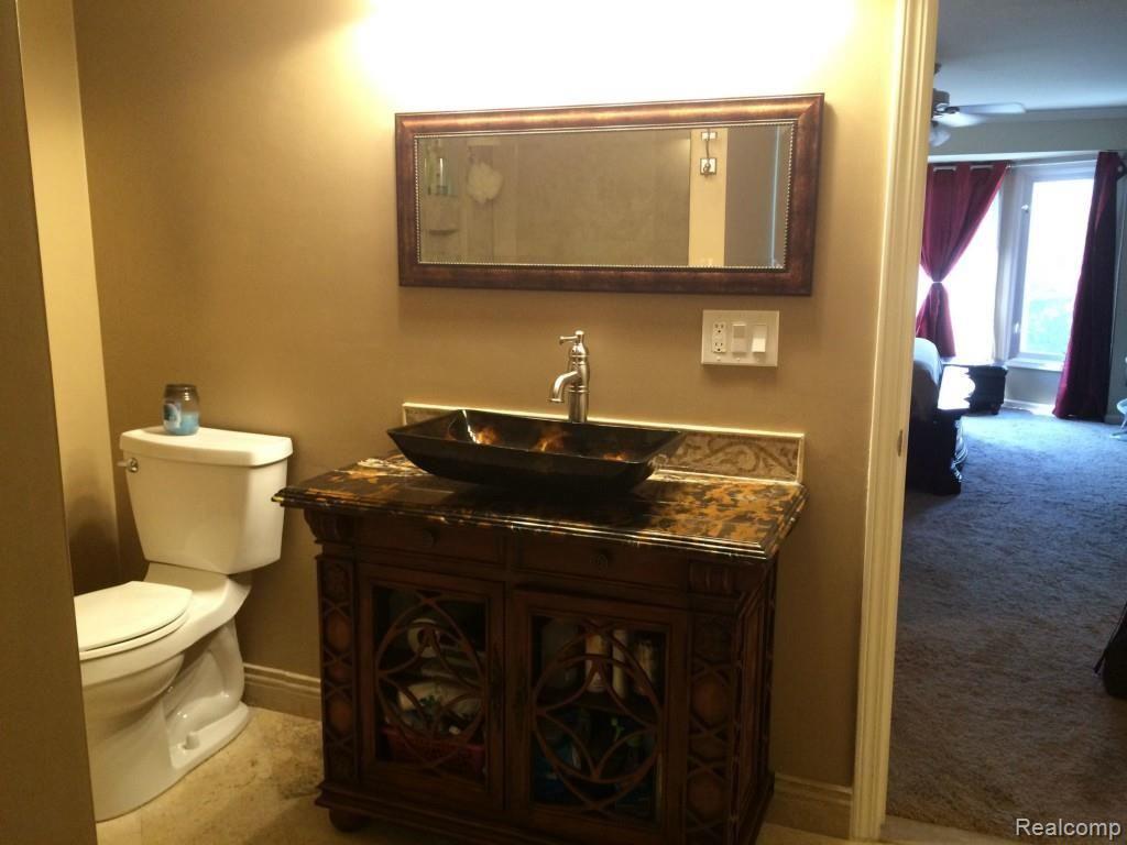 31211 Country Ridge Circle Farmington, MI 48331 - Photo 10 of 20 image006.jpg