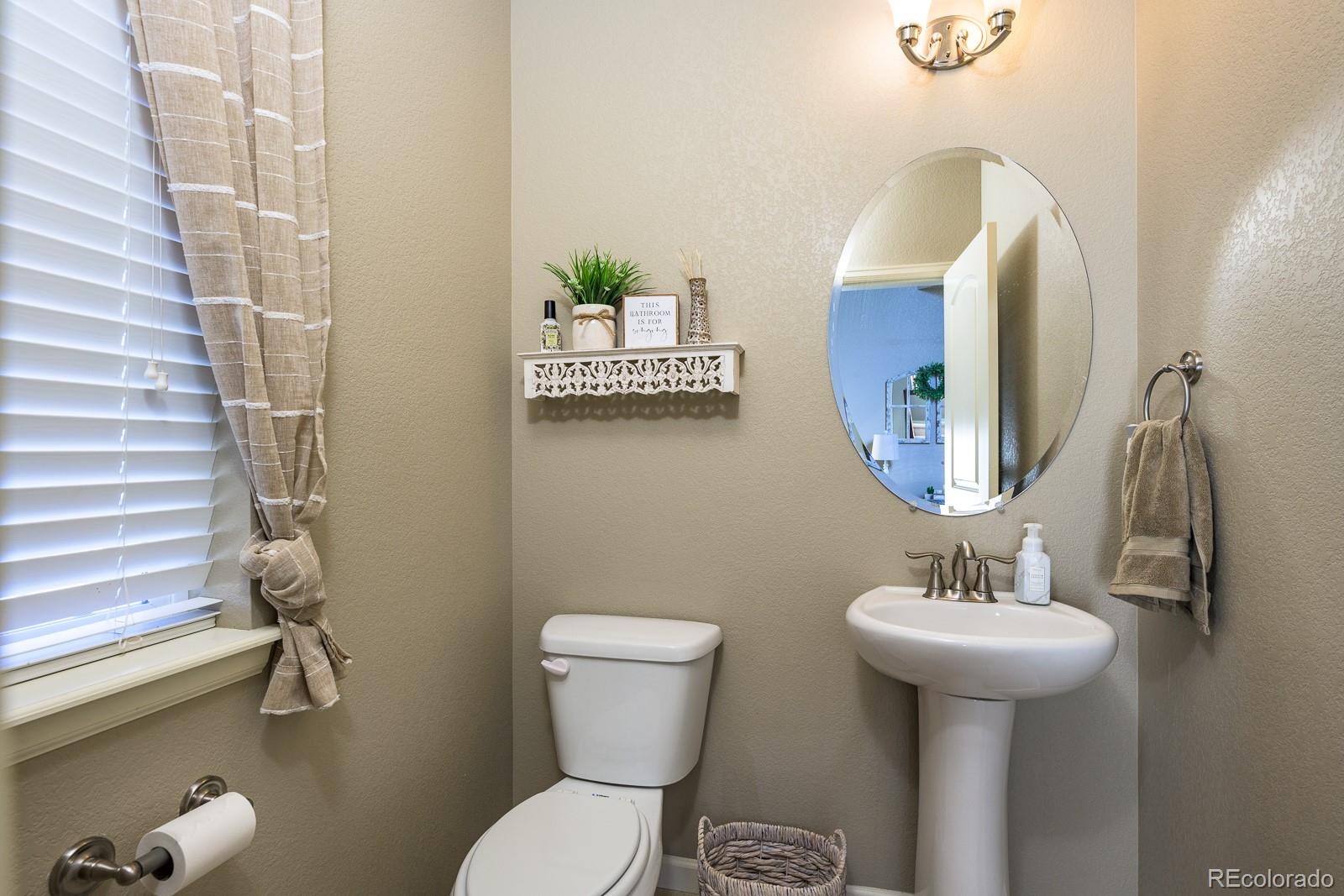 841 Ranchhand Drive Berthoud, CO 80513 - Photo 8 of 39 Gallery Image 8