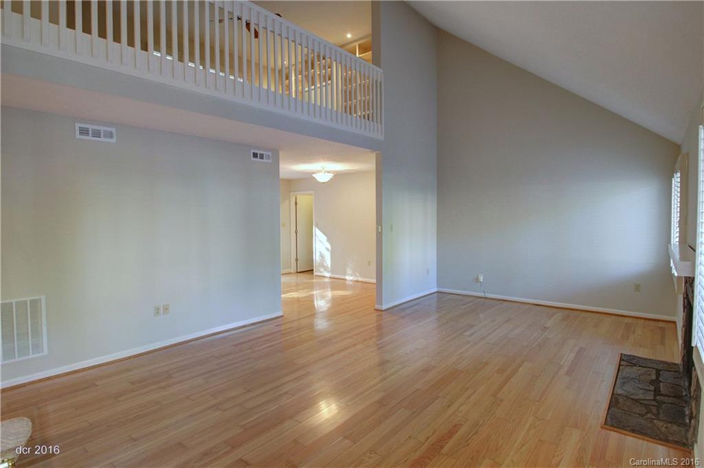 253 Meadowbrook Road Charlotte, NC 28211 - Photo 3 of 24 Gallery Image 3