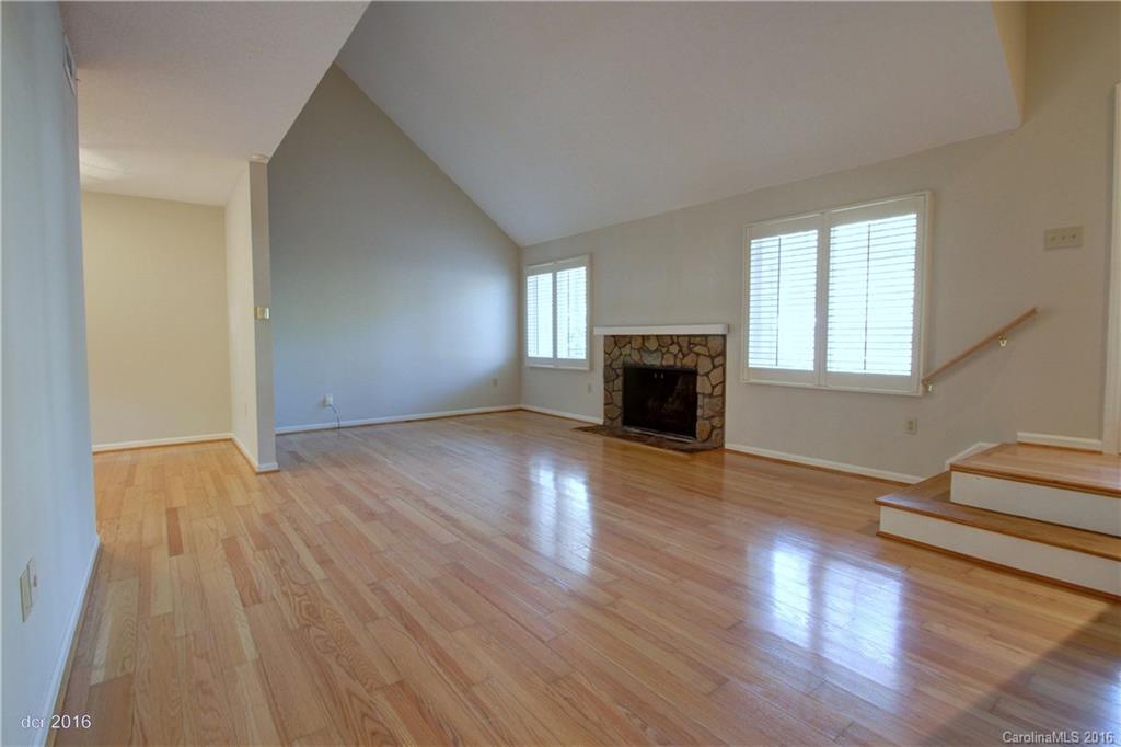 253 Meadowbrook Road Charlotte, NC 28211 - Photo 4 of 24 Gallery Image 4