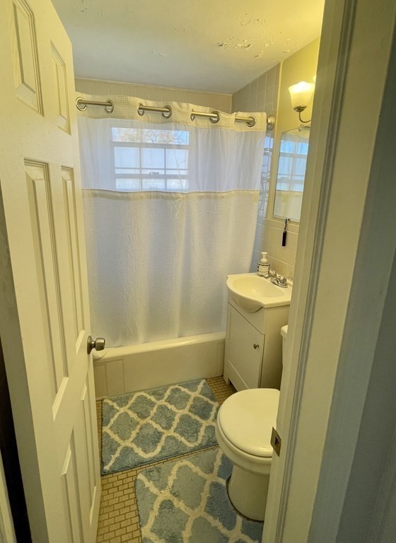 35 Colony Road, Unit 2A West Springfield, MA 01089 - Photo 8 of 10 Gallery Image 8