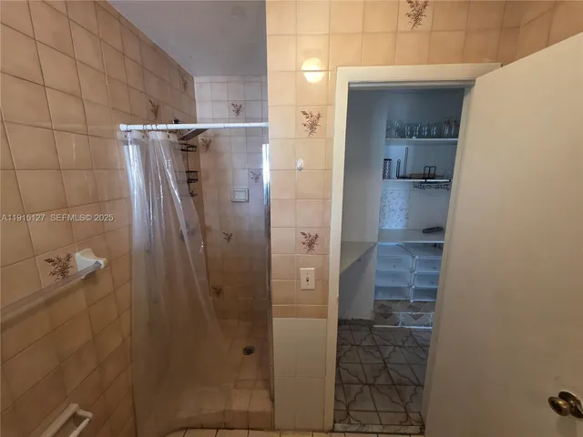 $900 | 714 Southwest 99th Ct Circle, Miami, FL 33174