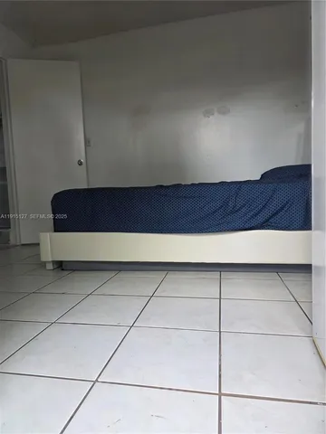 $900 | 714 Southwest 99th Ct Circle, Miami, FL 33174