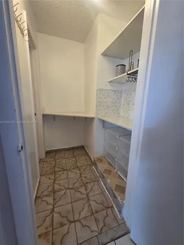 $900 | 714 Southwest 99th Ct Circle, Miami, FL 33174