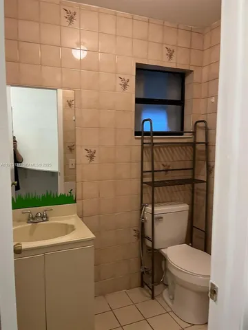 $900 | 714 Southwest 99th Ct Circle, Miami, FL 33174