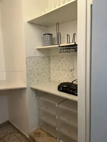 $900 | 714 Southwest 99th Ct Circle, Miami, FL 33174