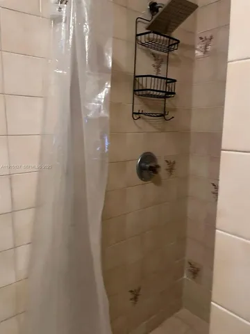 $900 | 714 Southwest 99th Ct Circle, Miami, FL 33174