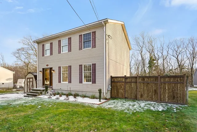 $525,000 | 306 Rumonoski Drive, Northbridge, MA 01534