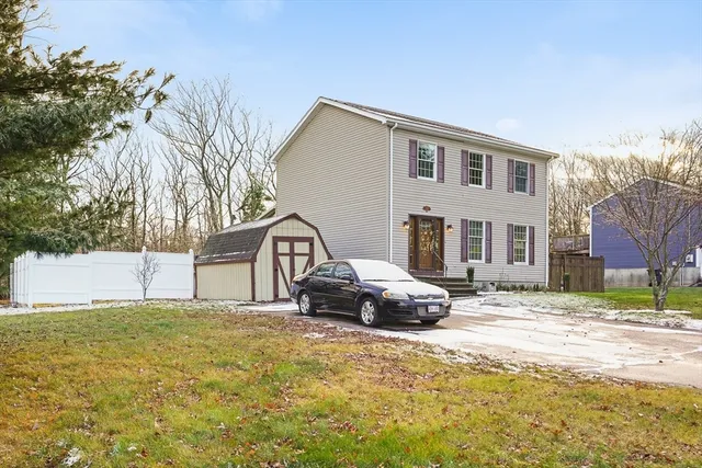 $525,000 | 306 Rumonoski Drive, Northbridge, MA 01534