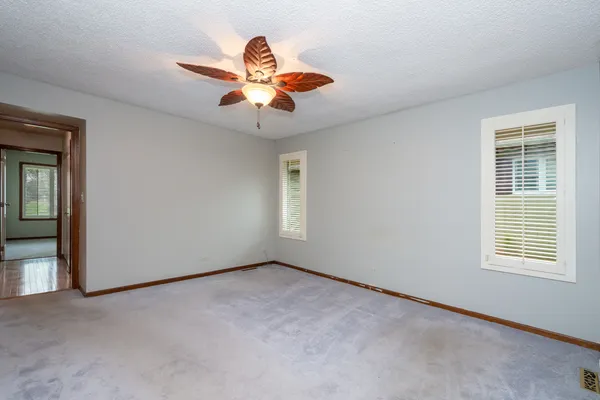 $375,000 | 39895 Crabapple Drive, Antioch, IL 60002
