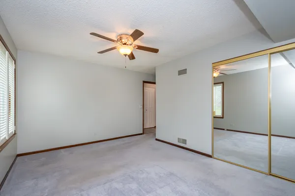 $375,000 | 39895 Crabapple Drive, Antioch, IL 60002