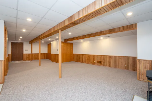 $375,000 | 39895 Crabapple Drive, Antioch, IL 60002