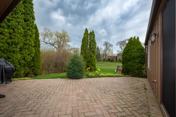$375,000 | 39895 Crabapple Drive, Antioch, IL 60002