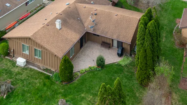 $375,000 | 39895 Crabapple Drive, Antioch, IL 60002