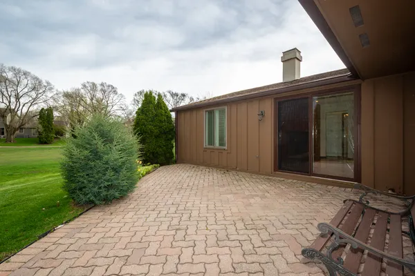 $375,000 | 39895 Crabapple Drive, Antioch, IL 60002