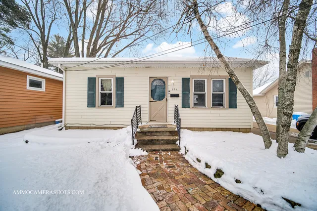 $315,000 | 524 North College Street, Batavia, IL 60510