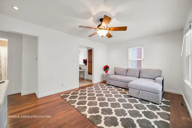 $309,000 | 524 North College Street, Batavia, IL 60510