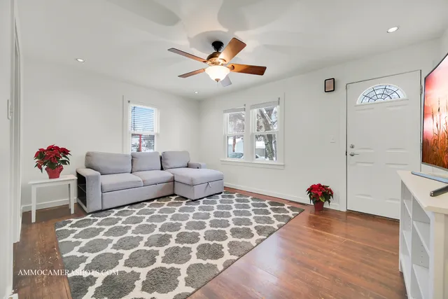 $309,000 | 524 North College Street, Batavia, IL 60510