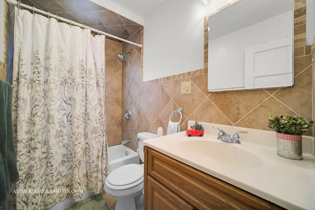 $309,000 | 524 North College Street, Batavia, IL 60510