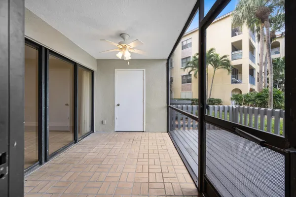 $350,000 | 600 Uno Lago Drive, Unit 104, Juno Beach, FL 33408
