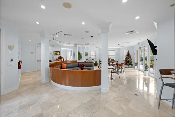 $350,000 | 600 Uno Lago Drive, Unit 104, Juno Beach, FL 33408