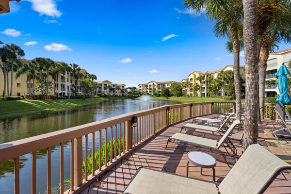 $350,000 | 600 Uno Lago Drive, Unit 104, Juno Beach, FL 33408