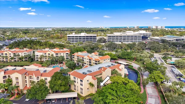 $350,000 | 600 Uno Lago Drive, Unit 104, Juno Beach, FL 33408