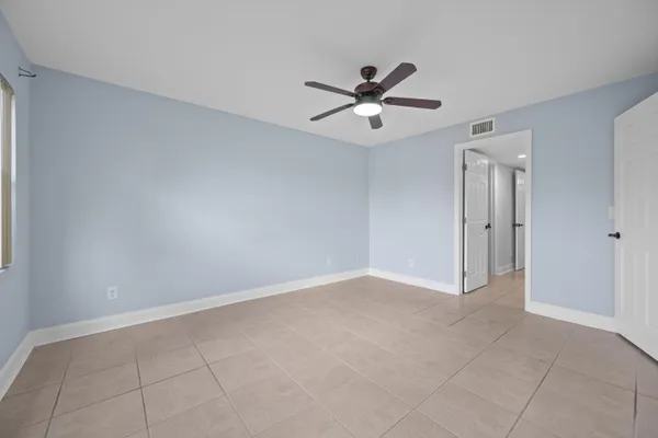 $350,000 | 600 Uno Lago Drive, Unit 104, Juno Beach, FL 33408