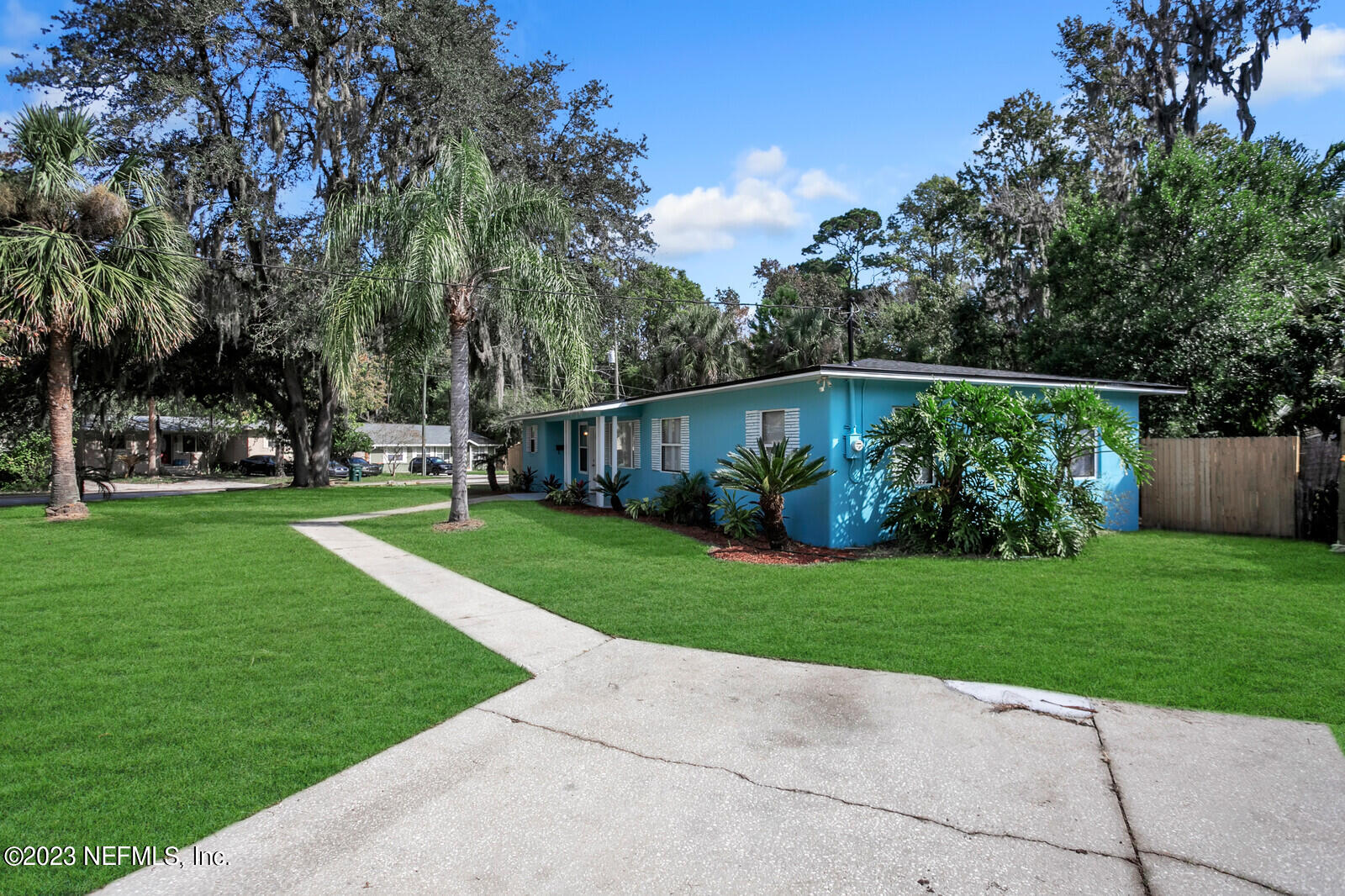 405 Nightingale Road Jacksonville, FL 32216 - Photo 30 of 31 Front, 2 car driveway