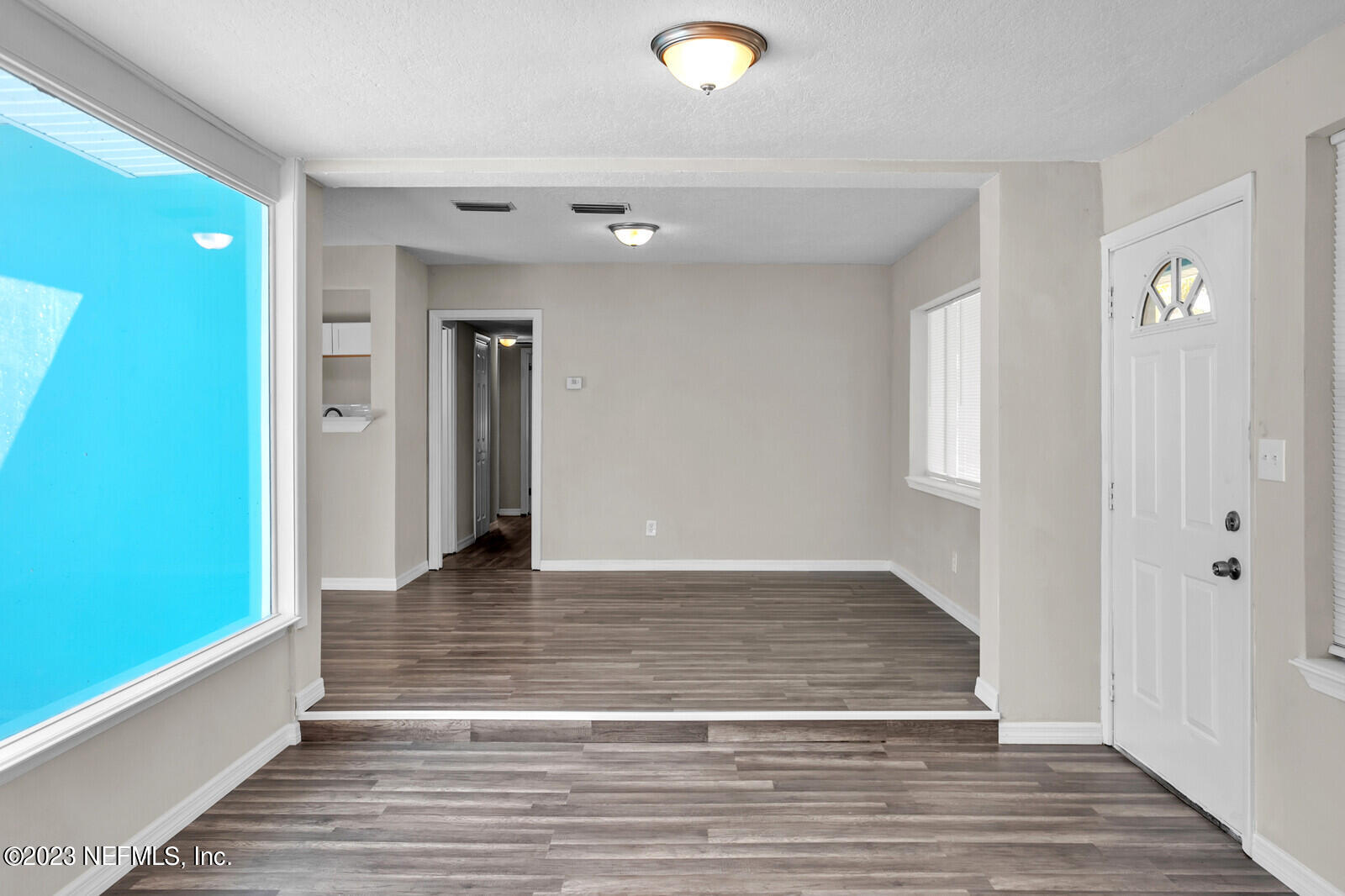 405 Nightingale Road Jacksonville, FL 32216 - Photo 9 of 31 View to Living Room