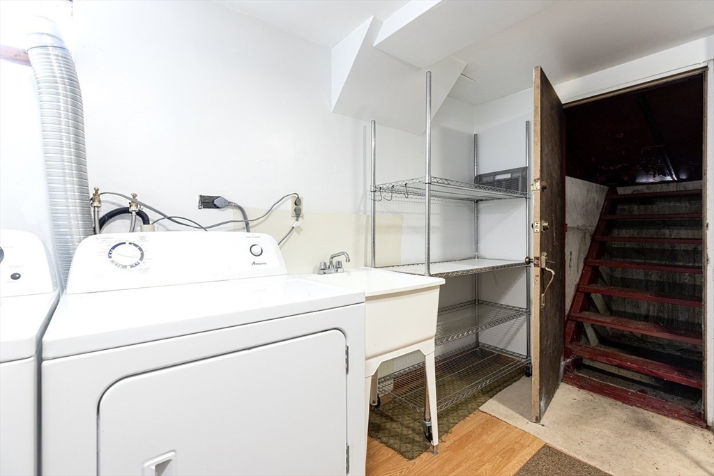 2 Marigold Avenue Wellesley, MA 02482 - Photo 31 of 42