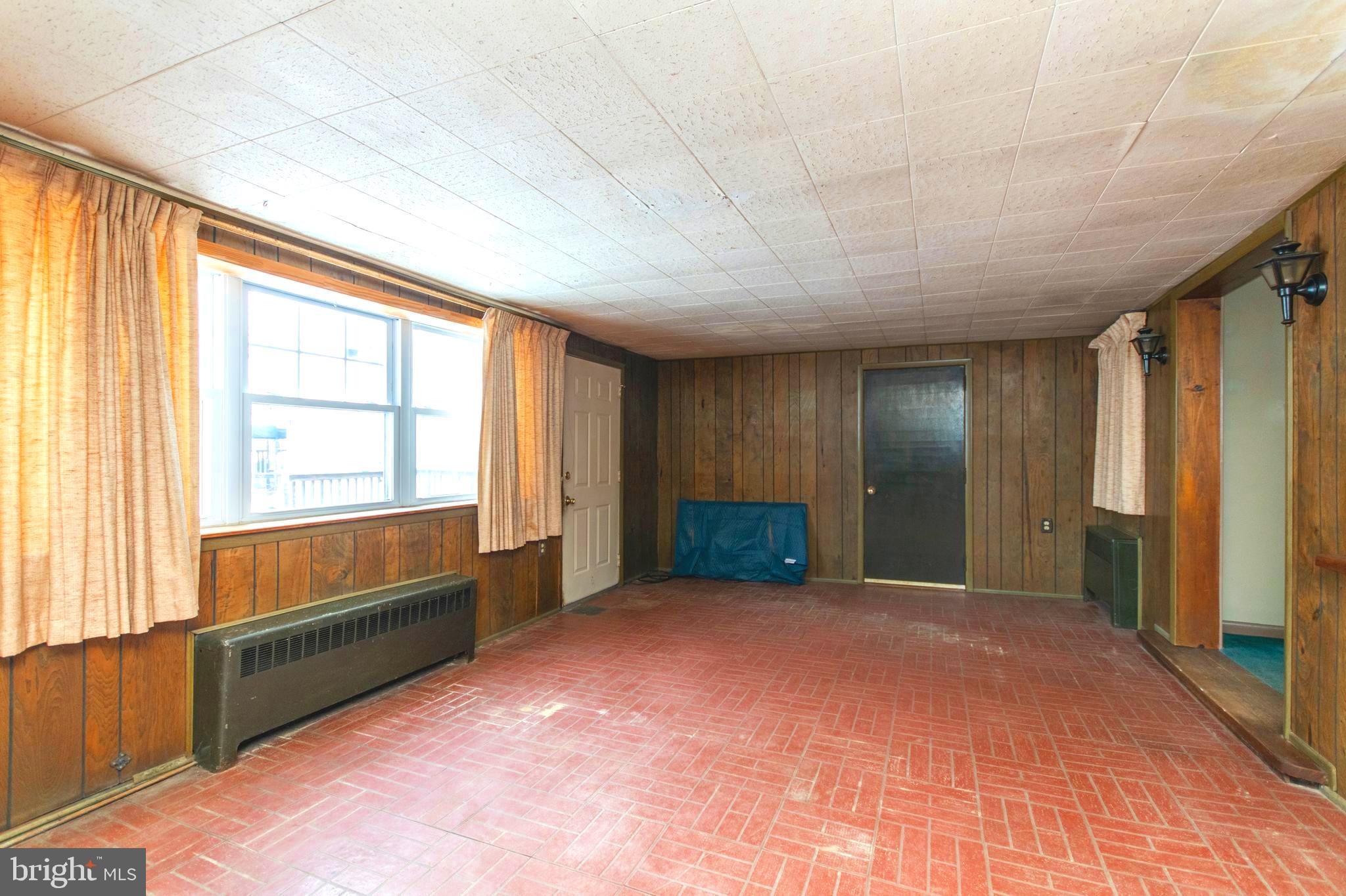 9305 Andover Road Philadelphia, PA 19114 - Photo 12 of 31 Gallery Image 12