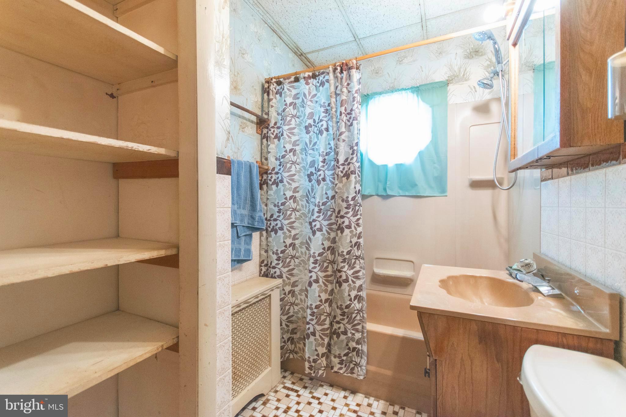 9305 Andover Road Philadelphia, PA 19114 - Photo 27 of 31 Gallery Image 27