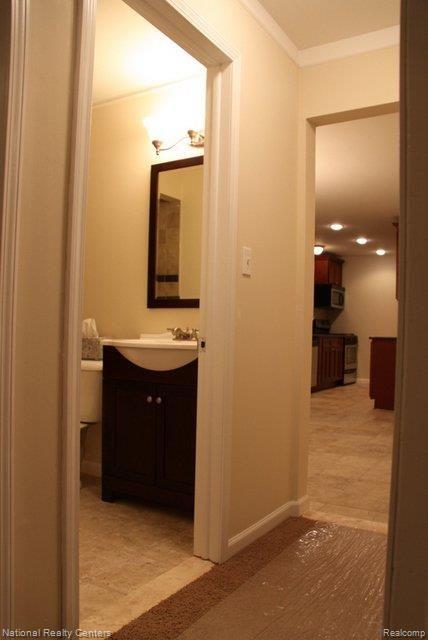 5356 Harding Street Wayne, MI 48184 - Photo 13 of 22 Hall-1