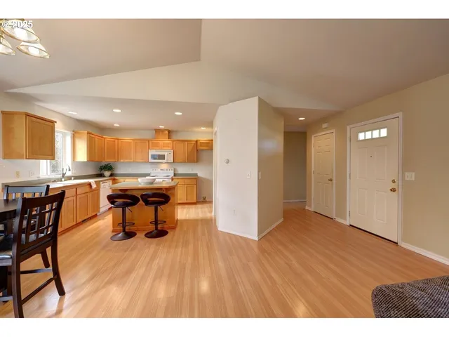 $469,000 | 618 7th Avenue, Hammond, OR 97121