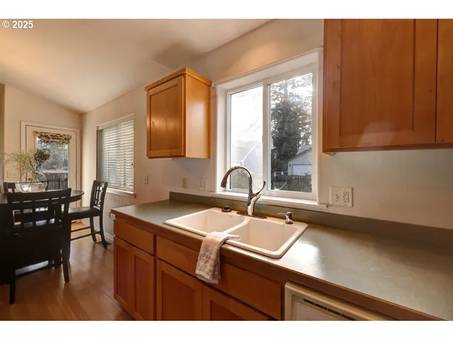 $469,000 | 618 7th Avenue, Hammond, OR 97121