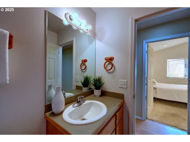 $469,000 | 618 7th Avenue, Hammond, OR 97121