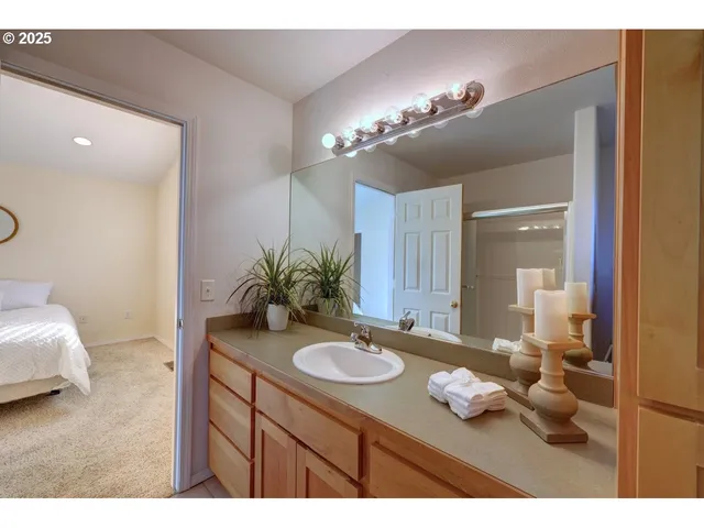 $469,000 | 618 7th Avenue, Hammond, OR 97121