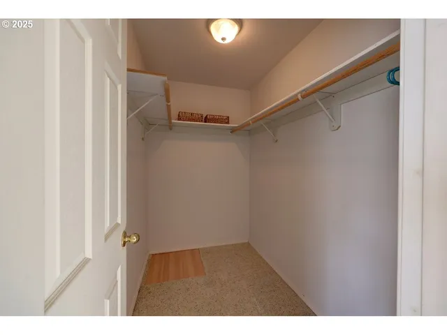 $469,000 | 618 7th Avenue, Hammond, OR 97121