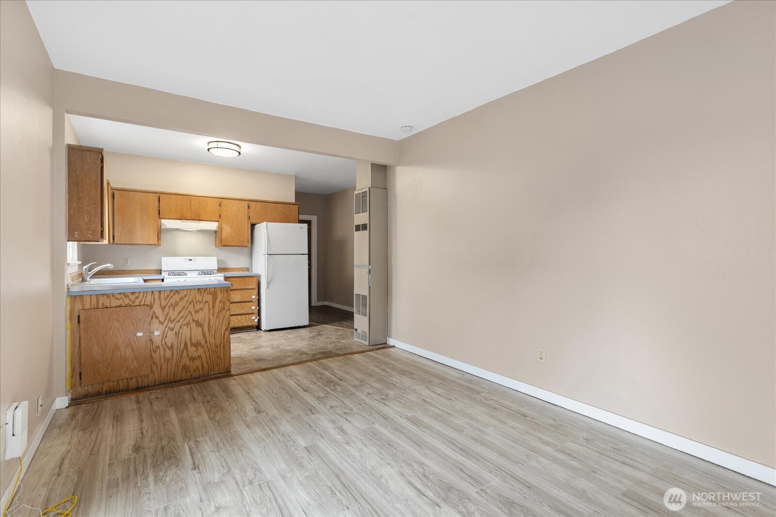 2307 Rockefeller Avenue Everett, WA 98201 - Photo 14 of 28