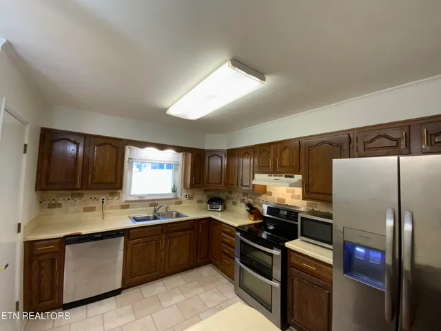 $325,000 | 154 Ponderosa Drive, Kingston, TN 37763