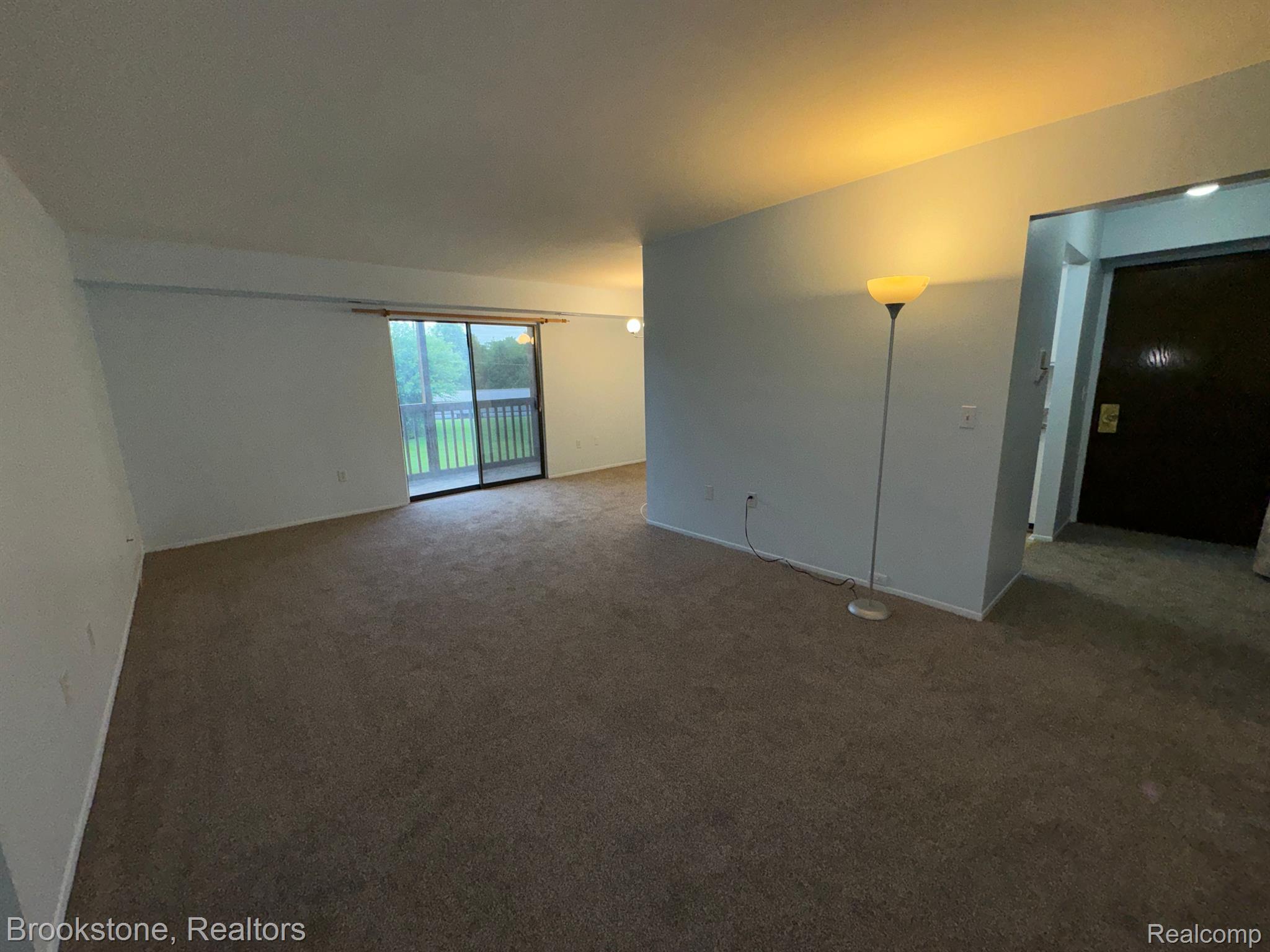 30056 West 12 Mile Road, Unit 77 Farmington, MI 48334 - Photo 6 of 15 Gallery Image 6