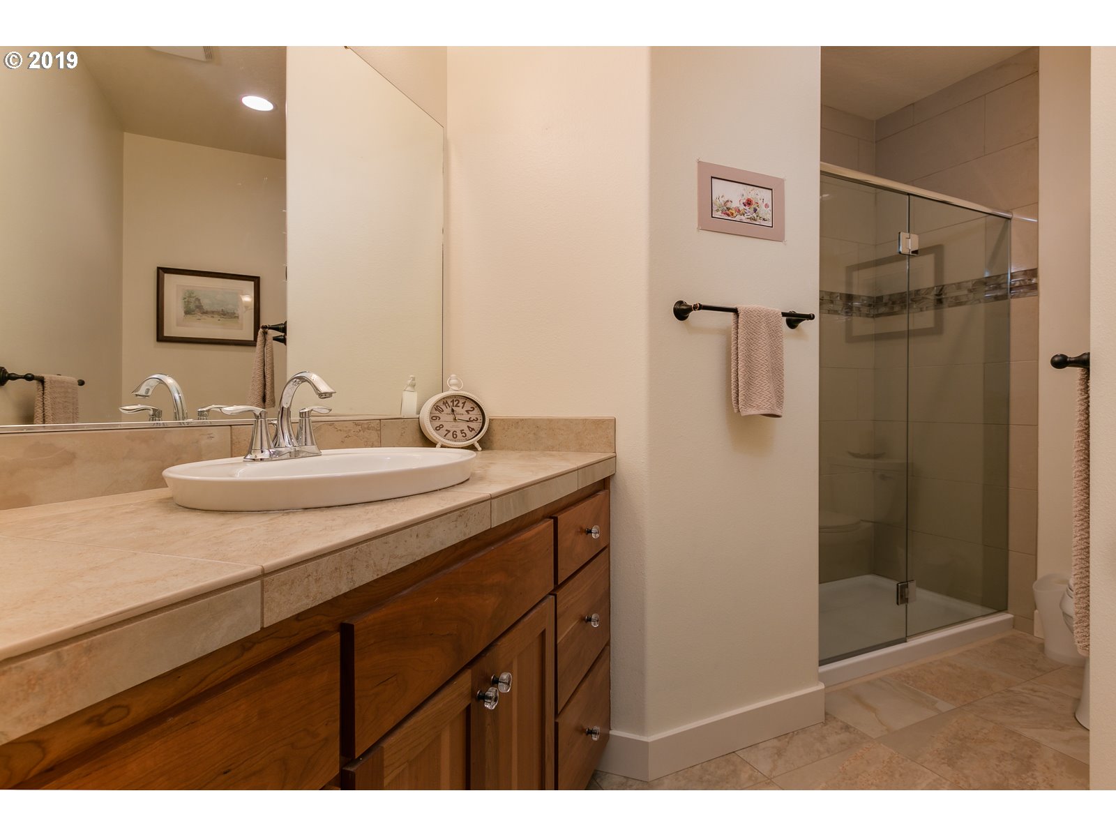 584 Mountaingate Drive Springfield, OR 97478 - Photo 17 of 32 Gallery Image 17