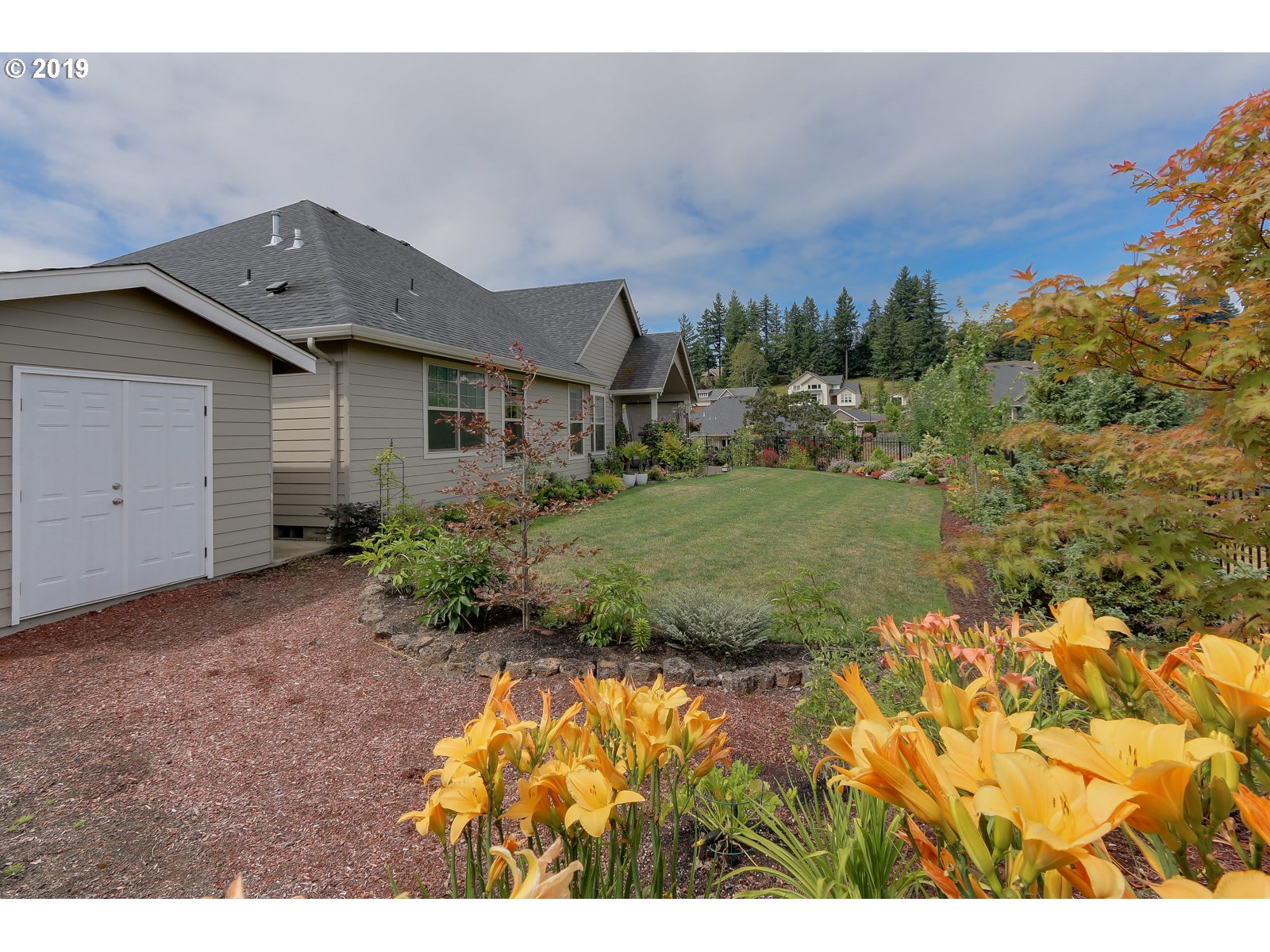 584 Mountaingate Drive Springfield, OR 97478 - Photo 29 of 32 Gallery Image 29