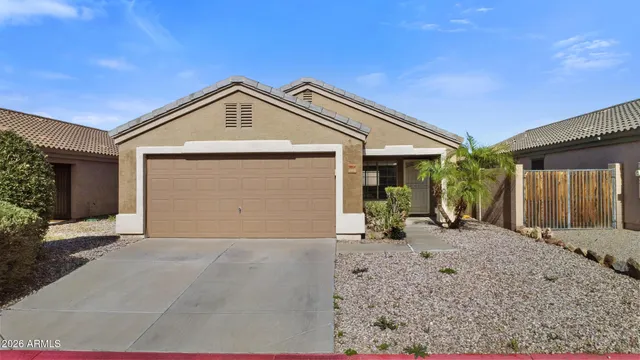 $1,995 | 10054 East Crescent Avenue, Mesa, AZ 85208