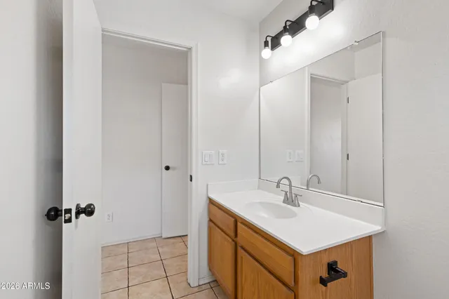 $1,995 | 10054 East Crescent Avenue, Mesa, AZ 85208