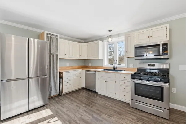 $449,000 | 212 Chelsea Road, Corinth, VT 05039