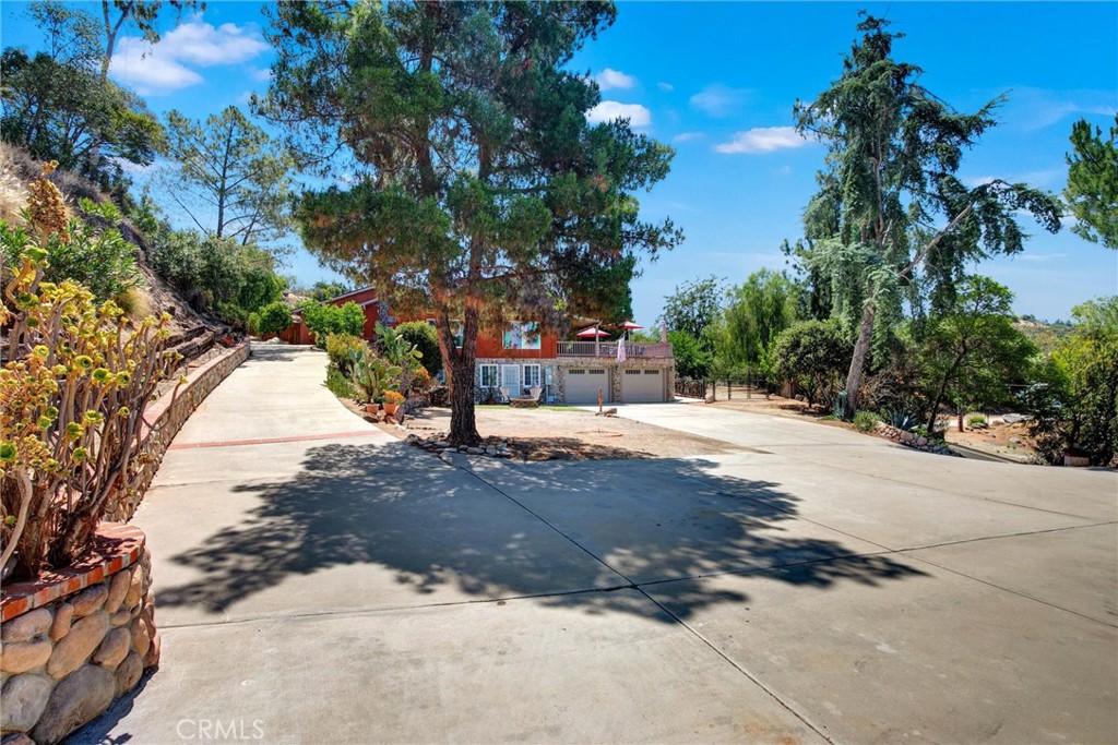 1026 Arnold Way Alpine, CA 91901 - Photo 6 of 69